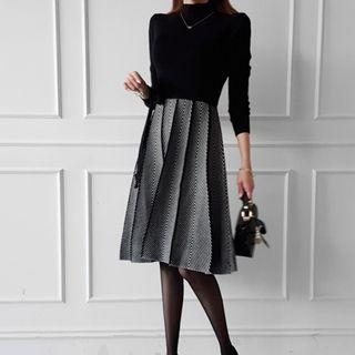 Pleated Knit Midi A-line Skirt Black - One Size
