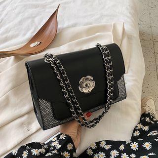 Chain Flap Panel Crossbody Bag