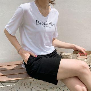 Broadway Printed Slit-side T-shirt
