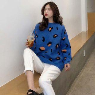 Leopard Print Sweater / Cropped Straight Cut Pants