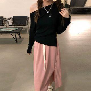 Slit Midi Pencil Skirt / One-shoulder Knit Top