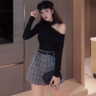 Long-sleeve Cold-shoulder Top / Plaid Shorts