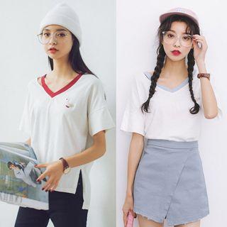 Short-sleeve Duck Embroidery Cutout Top