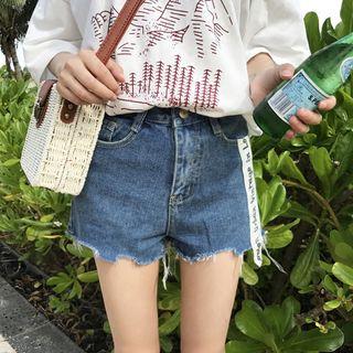 Lettering Strap Applique Raw Hem Denim Shorts