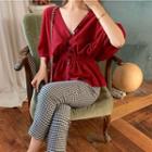 V-neck Elbow-sleeve Top / Crop Skinny Pants
