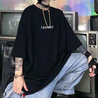 Elbow-sleeve Metal Chain Lettering T-shirt
