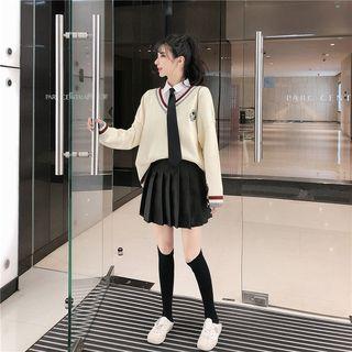 V-neck Sweater / Neck Tie Shirt / Pleated Skirt / Set