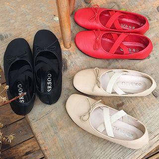 Bow Accent Cross Flats