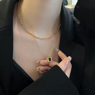 Rectangle Pendant Layered Alloy Necklace Gold & Black - One Size