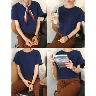 Crew-neck Distressed-hem T-shirt
