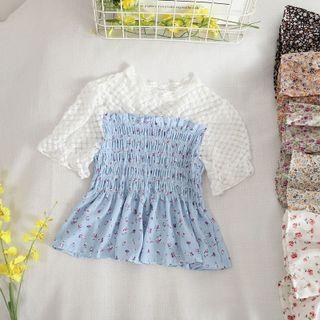 Short-sleeve Lace Panel Floral Blouse