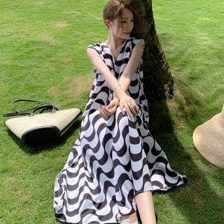 Sleeveless Wave Print A-line Midi Dress
