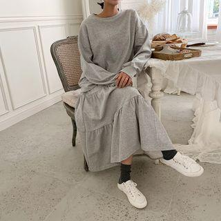 Sweatshirt & Tiered Maxi Skirt Loungewear Set