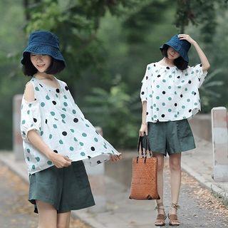 Elbow-sleeve Cold Shoulder Polka Dot Top / Wide-leg Shorts