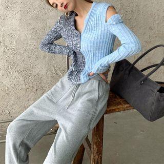 V-neck Knit Sweater / Jogger Pants