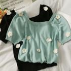 Slim-fit Flower-accent Knit Top