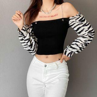 Long-sleeve Off-shoulder Chained Zebra Print Crop Top Black - One Size