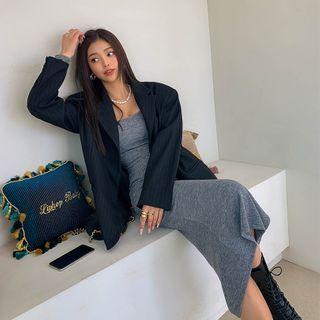 Single-breasted Pinstriped Boxy Blazer