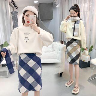 Letter Embroidered Pullover / Plaid Straight-fit Skirt