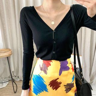 Plunge-neck Slim-fit Cardigan