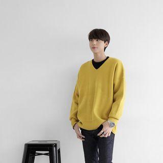 V-neck Wide-hem Knit Top