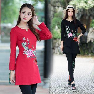 V-neck Flower Embroidered Long-sleeve T-shirt