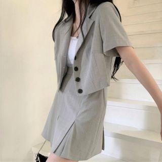Short-sleeve Blazer / Mini A-line Skirt