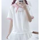 Embroidered Short-sleeve Hooded T-shirt