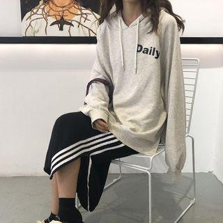 Lettering Hoodie / Contrast Trim Midi Knit Skirt