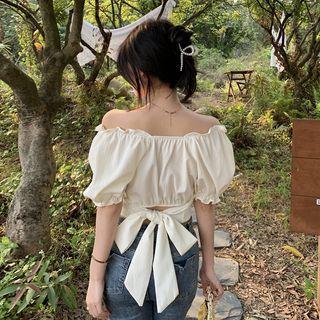Off-shoulder Ruffled Shirt