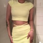 Cap-sleeve Knit Top / Skirt