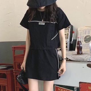 Set: Lettering Short-sleeve T-shirt + Contrast Trim A-line Skirt