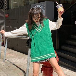 Long-sleeve Plain Top / Striped Knit Vest