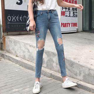 Floral Embroidered Ripped Skinny Jeans