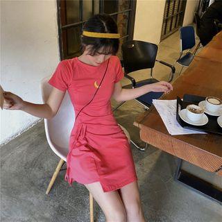 Short-sleeve Moon Printed Tie-waist Dress