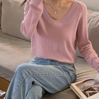 U-neck Raglan-sleeve Knit Top