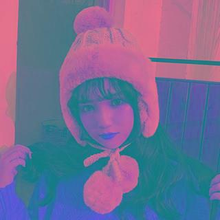 Fluffy-trim Cable-knit Beanie