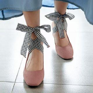 Chucky Heel Plaid Lace Up Pumps