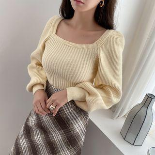 Bishop-sleeve Fitted Knit Top