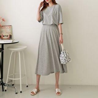Basic Set: Elbow-sleeve T-shirt + Long Flare Skirt