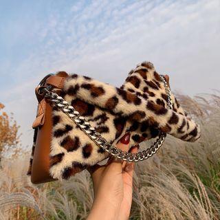 Print Fluffy Shoulder Bag