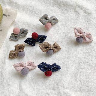 Bow Accent Ear Stud