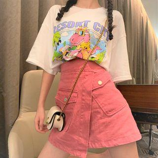 Printed T-shirt / A-line Mini Skirt