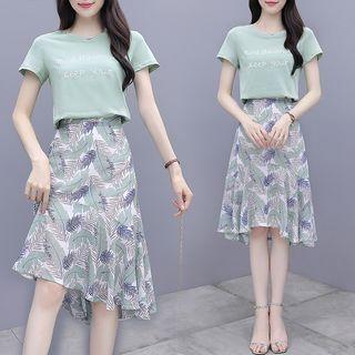 Set: Short-sleeve Lettering T-shirt + Leaf Print Midi Skirt