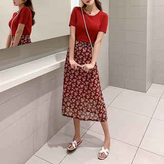 Short-sleeve Knit Top / Floral Midi A-line Skirt