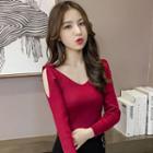 Long Sleeve Cutout V-neck Cropped Knit Top