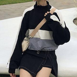 Color Block Cropped Sweatshirt