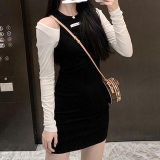 Inset Cold-shoulder Halter Dress Black - One Size