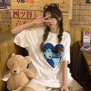 Elbow-sleeve Fluffy Heart Patch T-shirt