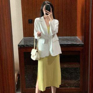 V-neck Sleeveless Dress / Single-button Blazer